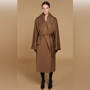 MaxMara Brown Trench Coat with Wide Lapel Collar and Fabric Belt